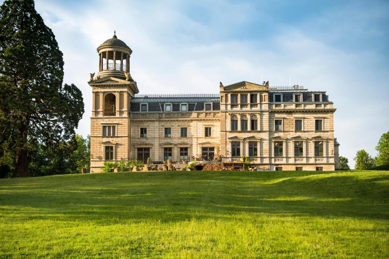 Schloss Kaarz Mit Park Buitenkant foto