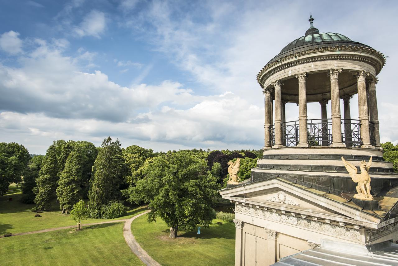 Schloss Kaarz Mit Park Buitenkant foto